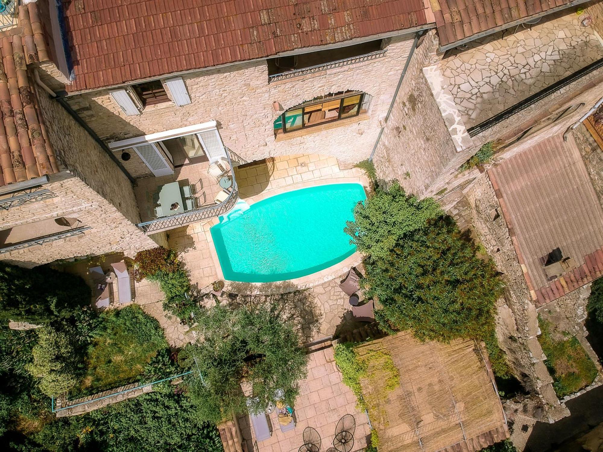 L'Ostal Bestort Vezenobres Exterior photo